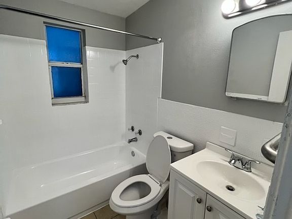 5th image of 1414 14th St E