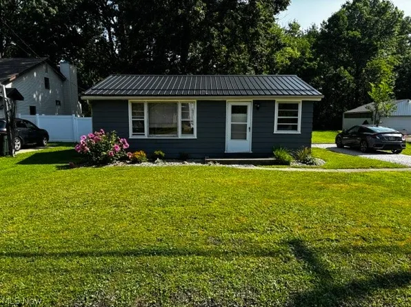 14601 Gaskill Dr NE, Alliance, OH 44601