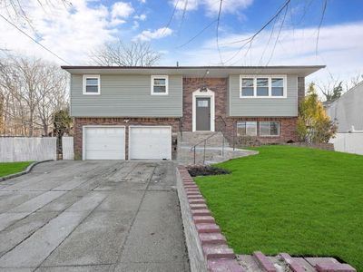 35 Circle Drive E, East Patchogue, NY, 11772