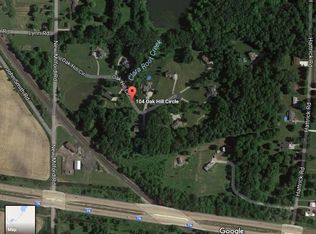 104 Oak Hill Cir, Rootstown, OH 44272