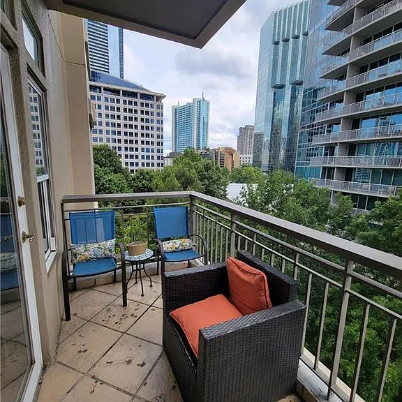 3334 Peachtree Rd NE #404 — Photo 7