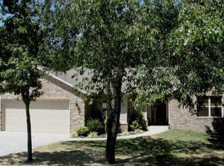 6 Drew Ln, Bella Vista, AR 72714
