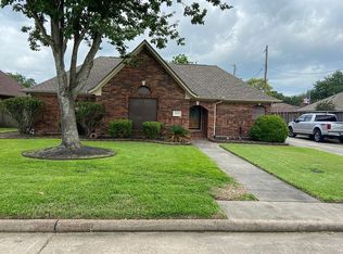 2705 18th St N, Texas City, TX 77590