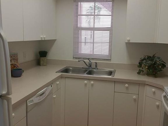 4th image of 4252 Central Sarasota Pkwy APT 411