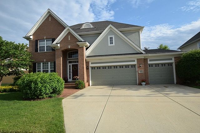 1st image of 332 E Colonial Dr
