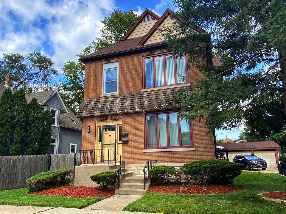 1st image of 12617 Greenwood Ave #2