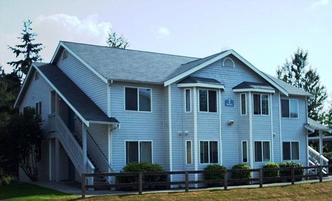 1st image of 1032 37th St SE APT D
