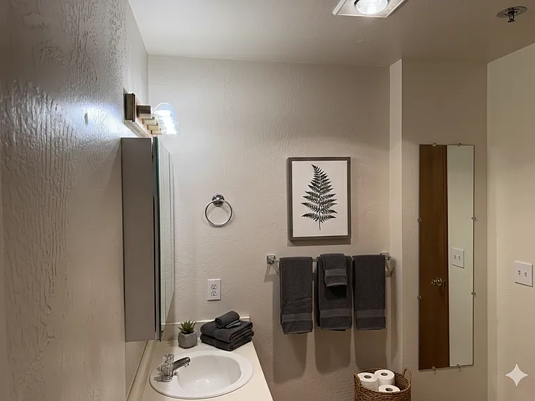 482 Iowa St #B — Photo 11