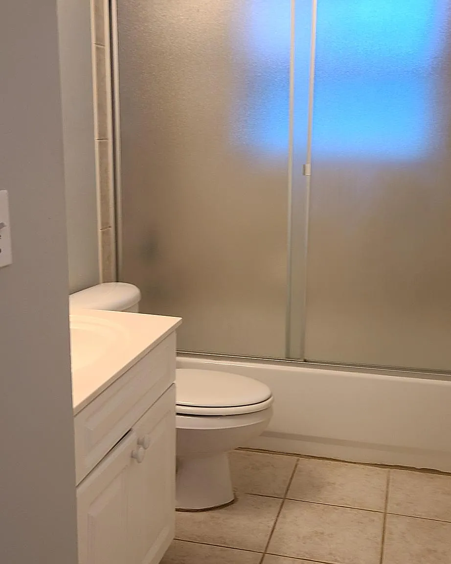3 bed, 2.5 bath, 1850 sqft, $2,800 — Photo 3