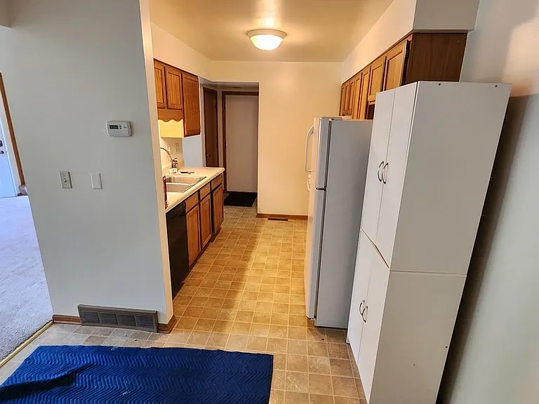 765 Washington St — Photo 4