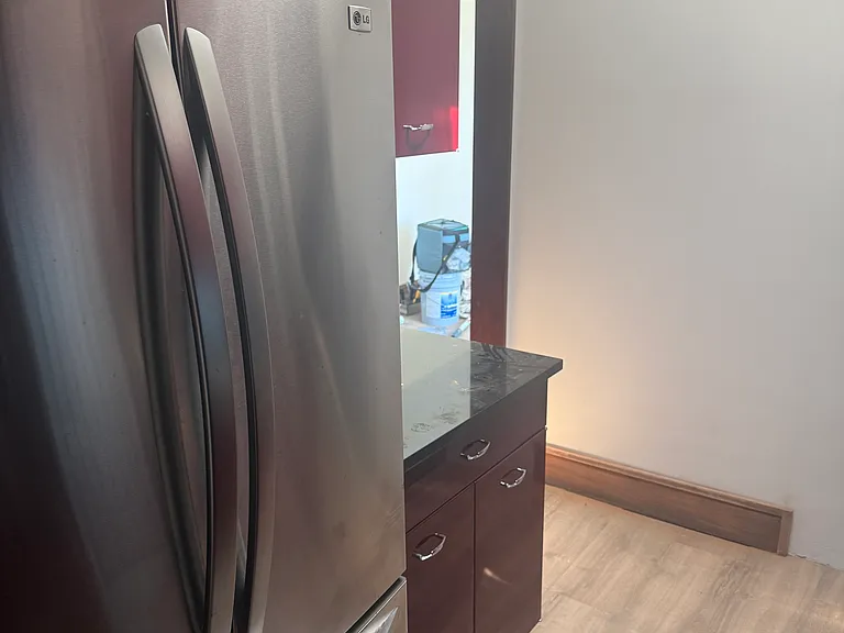 580 N Bank Ln #33 — Photo 5
