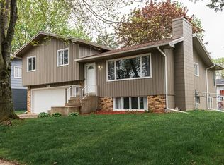 2637 3rd Pl NE, Rochester, MN 55906