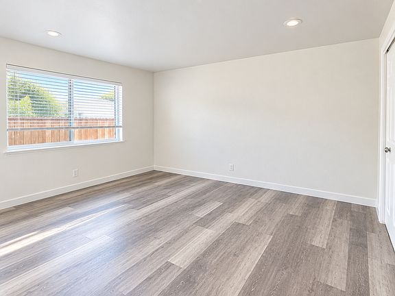5th image of 322 16th St #C