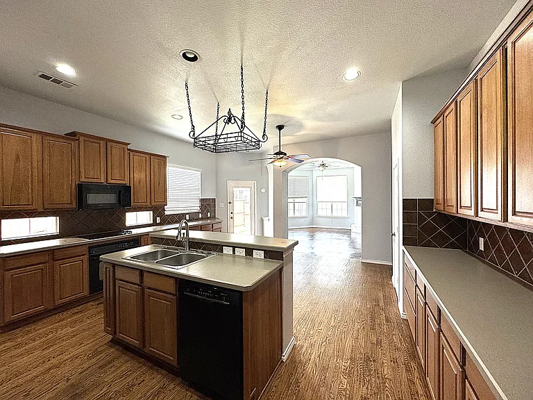 2767 Cedar Wood Dr — Photo 15