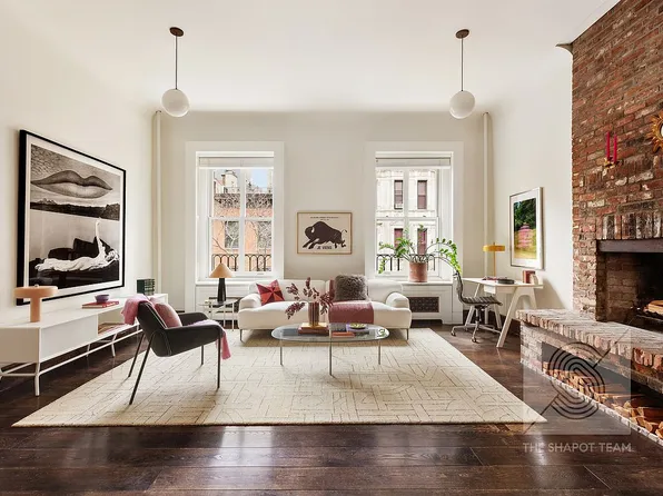 222 E 17th St APT 3, New York, NY 10003