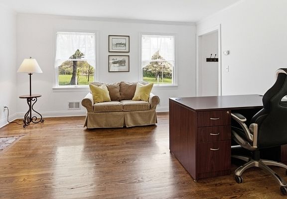 5th image of 112 Stony Brook Rd