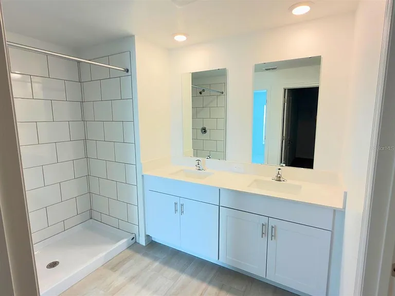 2318 Allium Roseum Ln — Photo 18