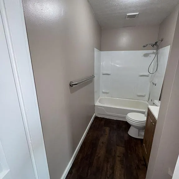 1014 Considine Ave — Photo 13