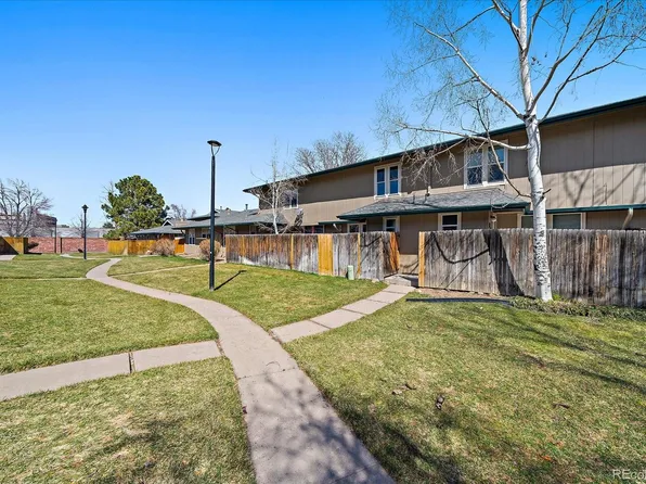 8754 E Roundtree Avenue, Greenwood Village, CO 80111