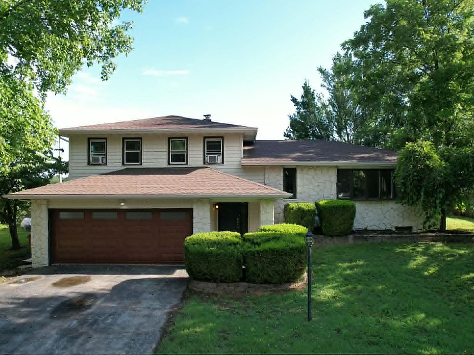 1st image of 1017 W Meadowview Lane