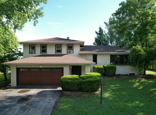 1017 W Meadowview Ln, Republic, MO 65738