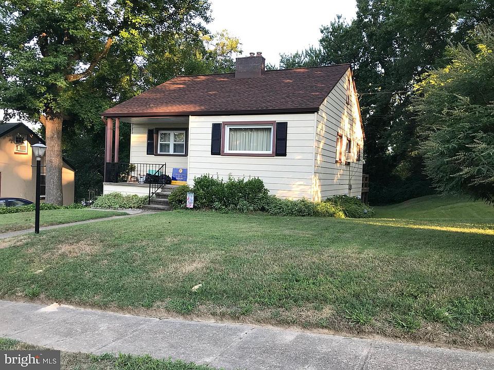 2nd image of 7938 Rolling View Ave
