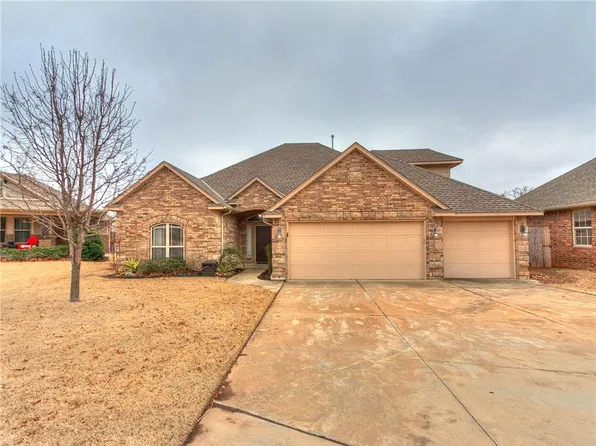 2400 Tuscan Ln, Edmond, OK 73034
