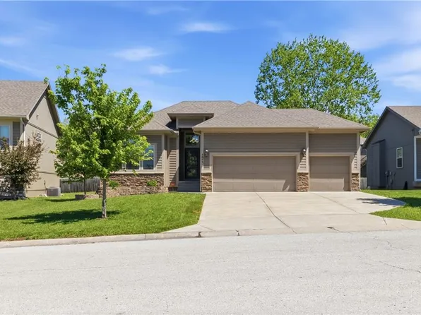 1923 S Cochise Ave, Independence, MO 64057