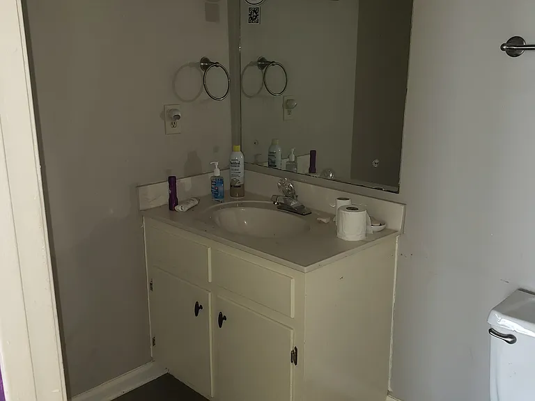 232 E Paces Dr — Photo 14