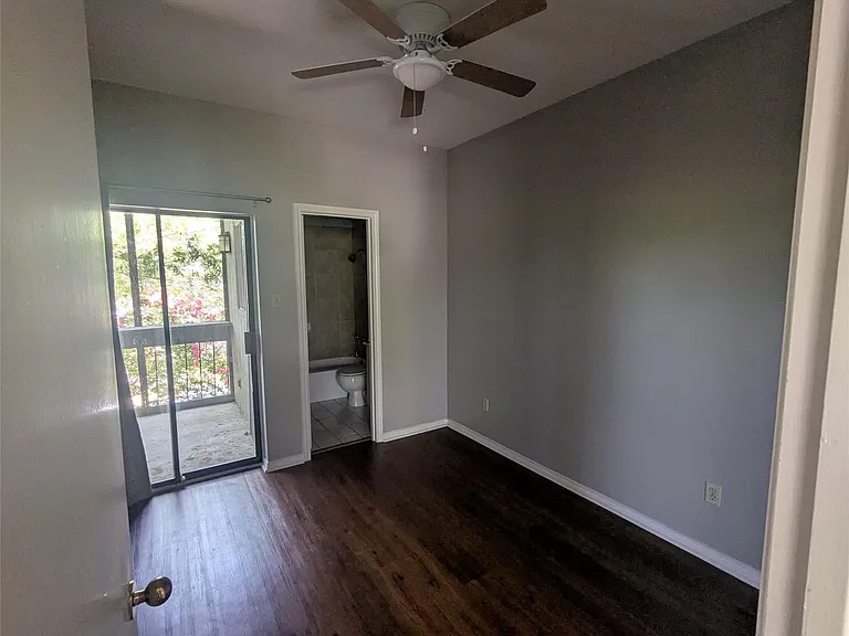 601 Nelray Blvd #11 — Photo 5