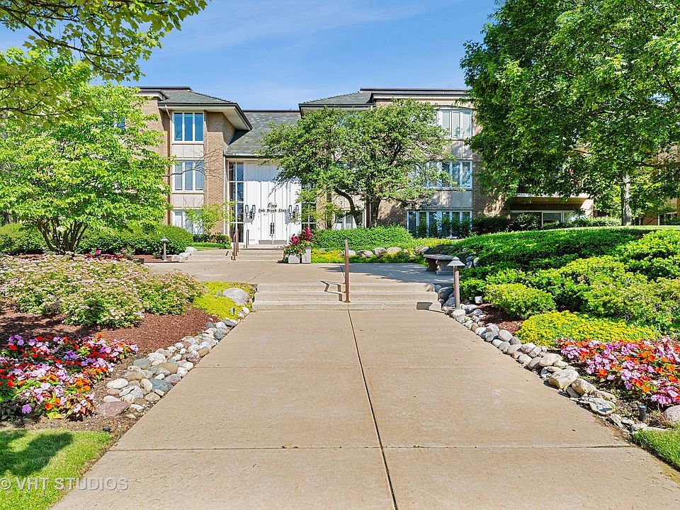 1st image of 1 Oak Brook Club Dr APT A106