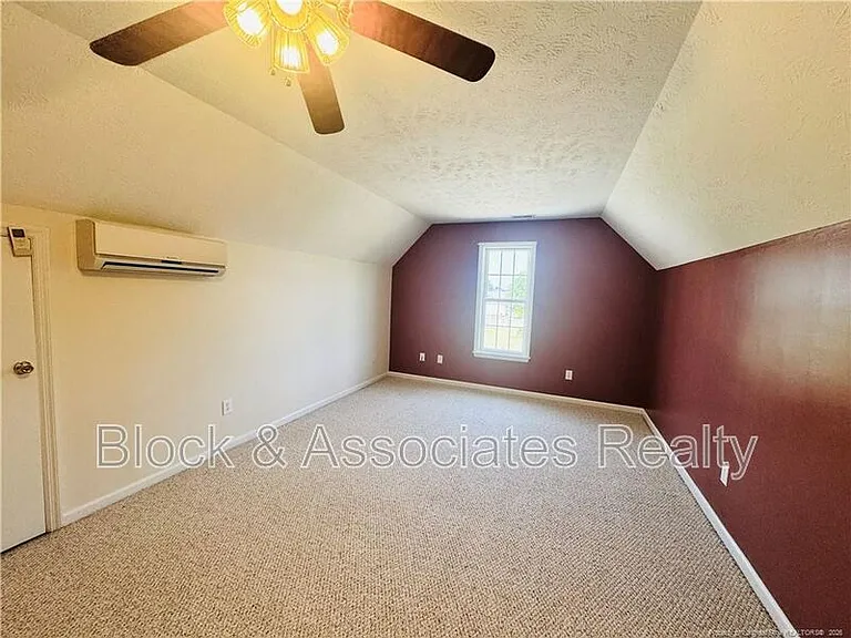 109 Vail Ct — Photo 17