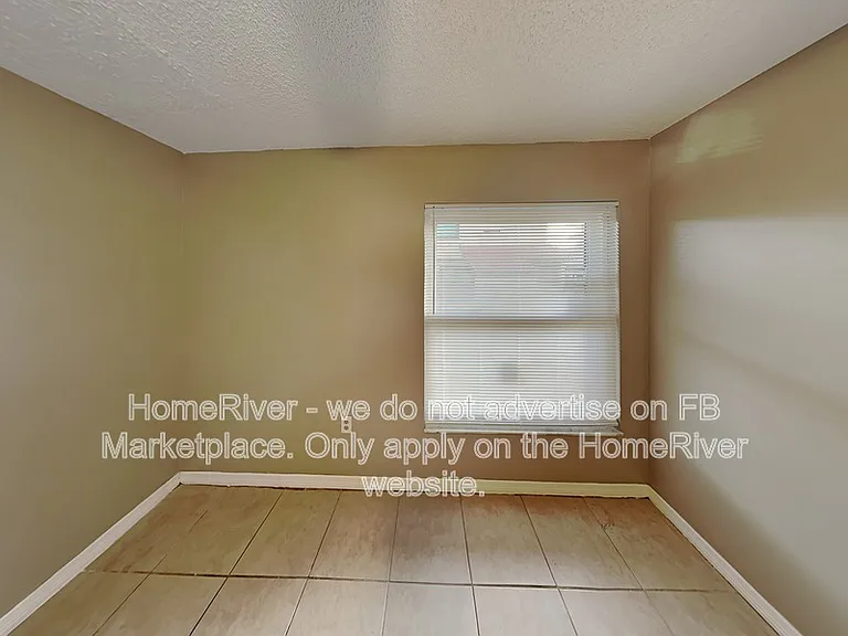 421 Hunter Cir — Photo 11