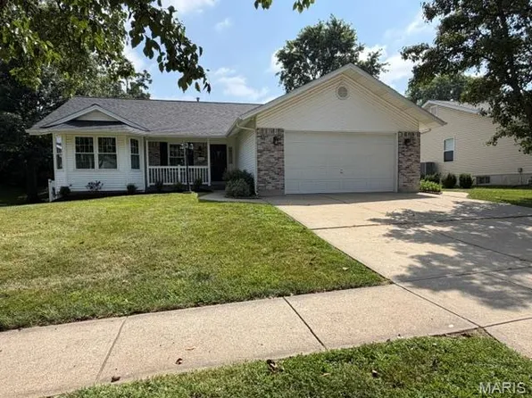 436 White Chapel Dr, O'Fallon, MO 63368