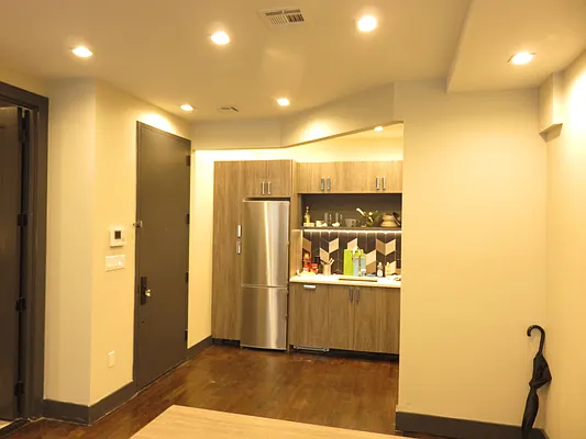 Rented by Rennit Inc. | media 18