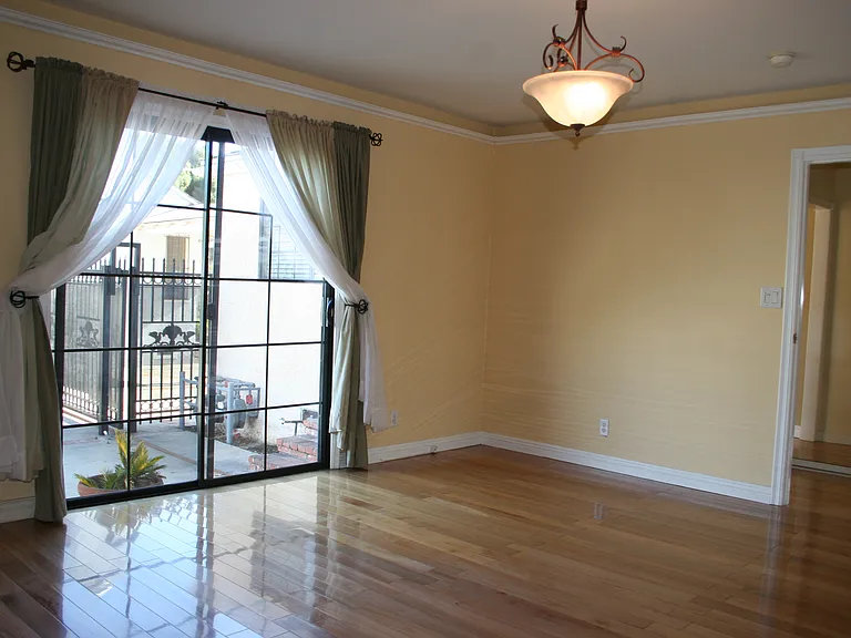 6037 Comey Ave #6037 — Photo 20