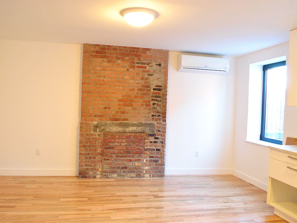 1st image of 320 Van Brunt St APT 2