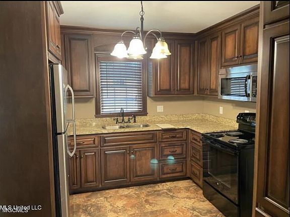 2nd image of 2107 Fulton Ave