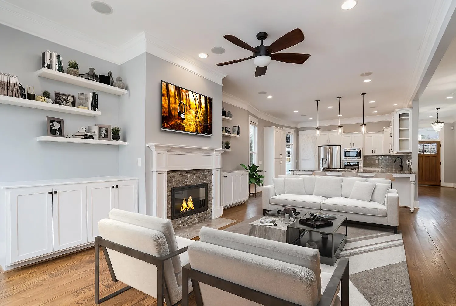 4 bed, 2.5 bath, 3733 sqft, $6,500 — Photo 4