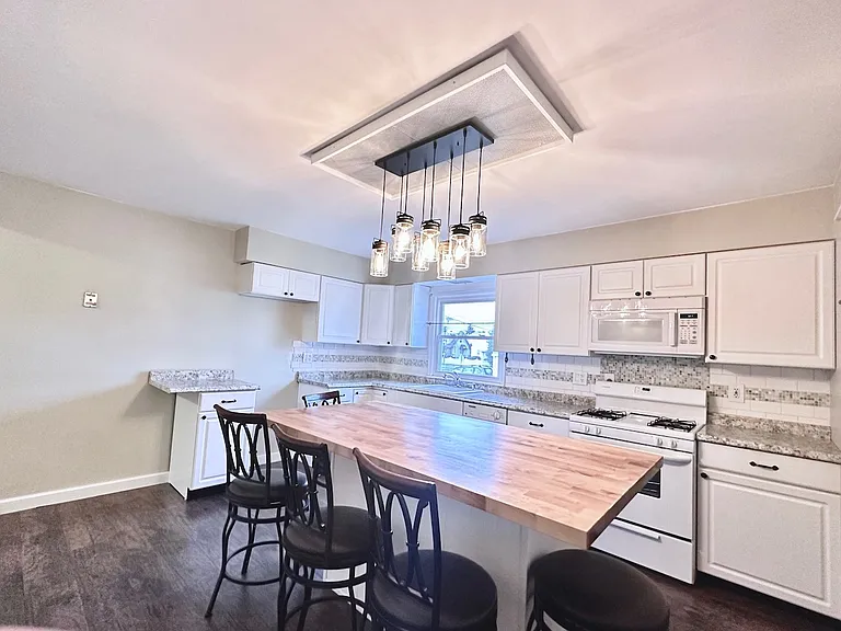 99 Spencer Ave #1 — Photo 3