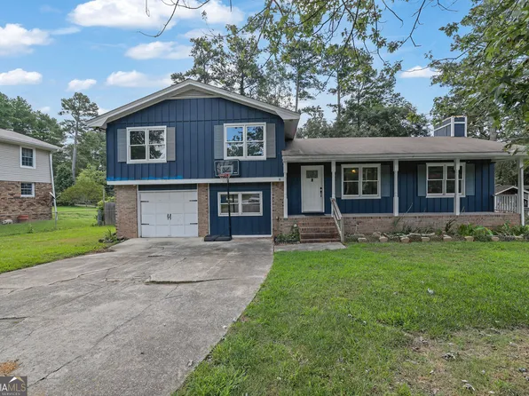 562 Plantation Blvd, Lawrenceville, GA 30046