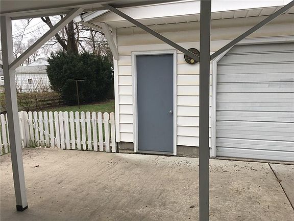 3rd image of 2208 Kessler Blvd North Dr