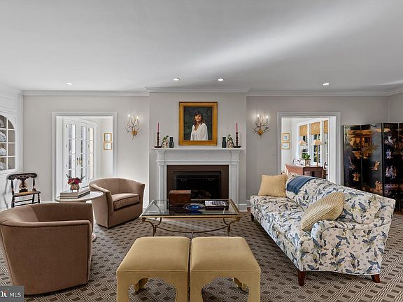 4th image of 32 Charlcote Pl