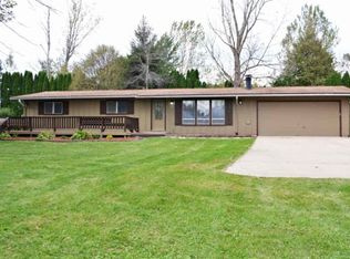 121 Benedict Dr SW, Poplar Grove, IL 61065