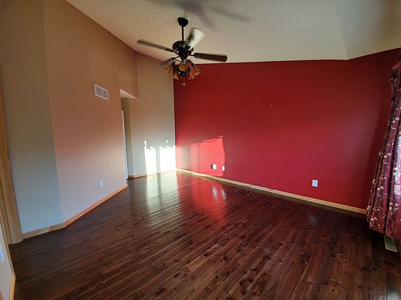 4th image of 16238 50th Ave N