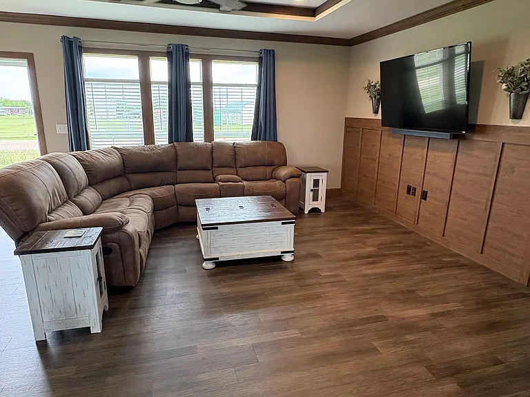 340 Fox Run Rd — Photo 15