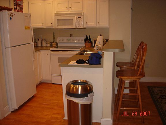 3rd image of 490 Barnett Shoals Rd APT 312