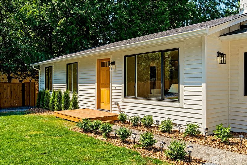 4th image of 44628 SE 151st Street
