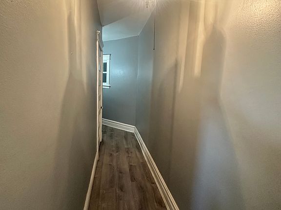 2nd image of 118 N 9th Ave #2A