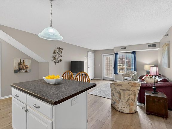 4th image of 1976 29th Pl NW APT 104